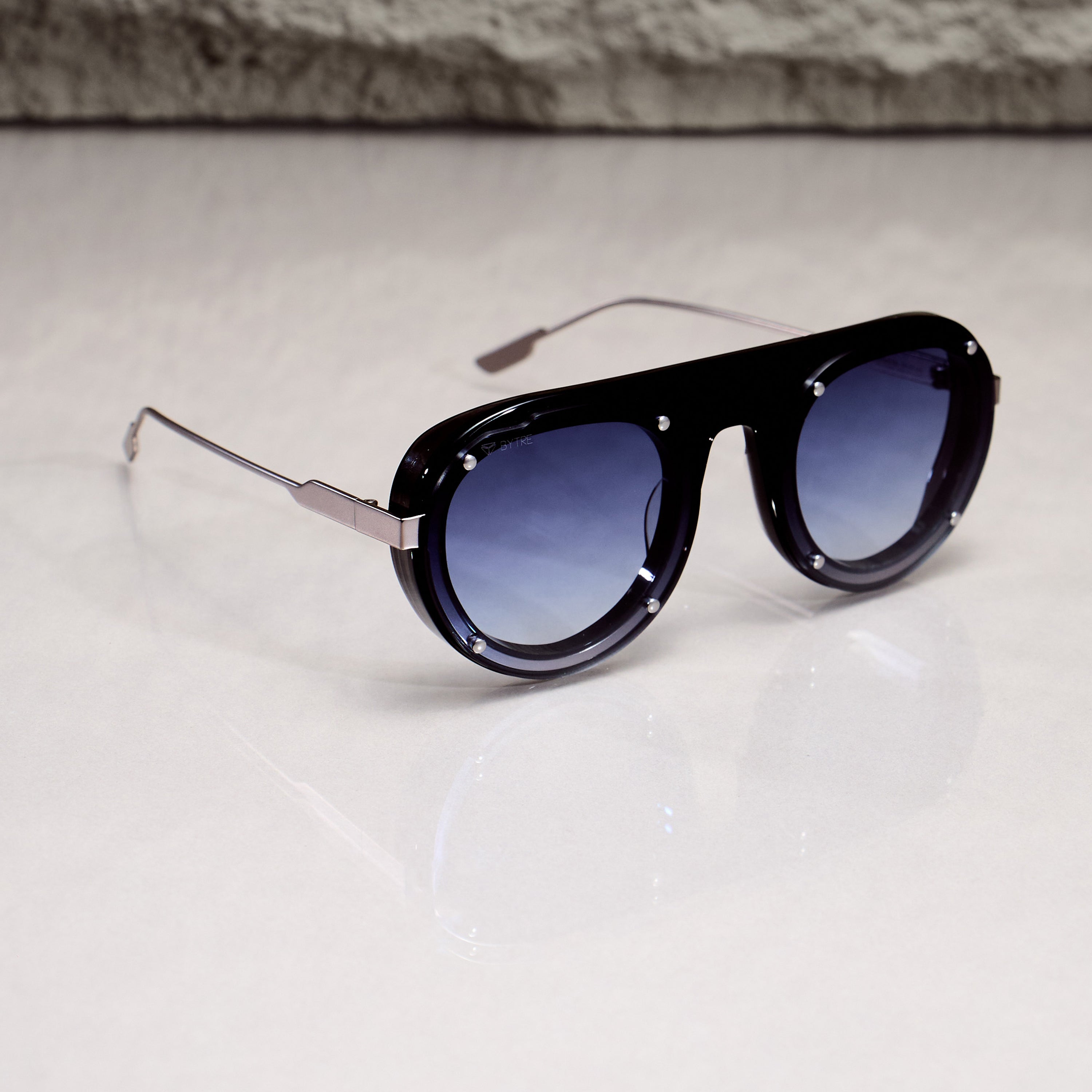 CASIUS BLACK BLUE