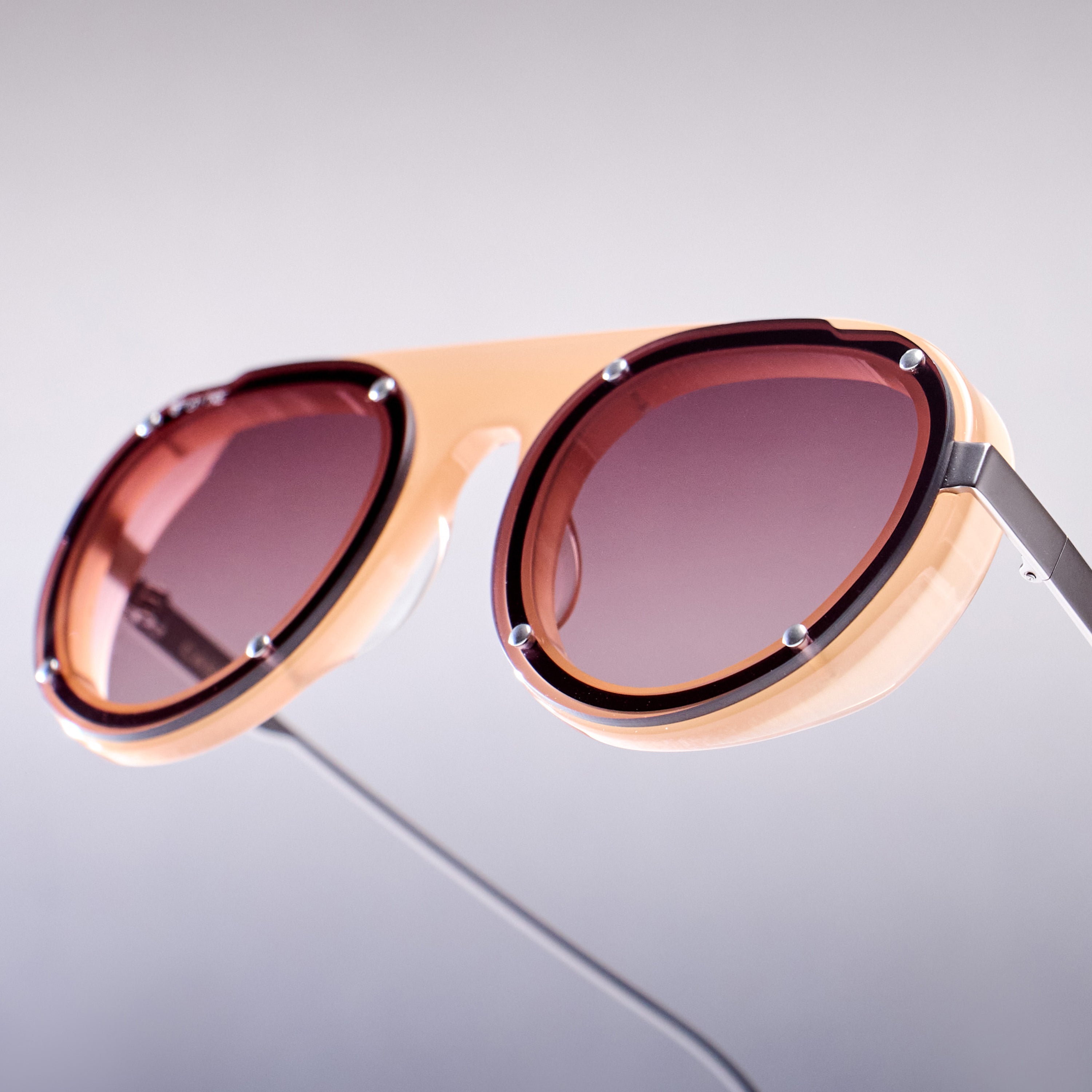 CASIUS BEIGE BROWN