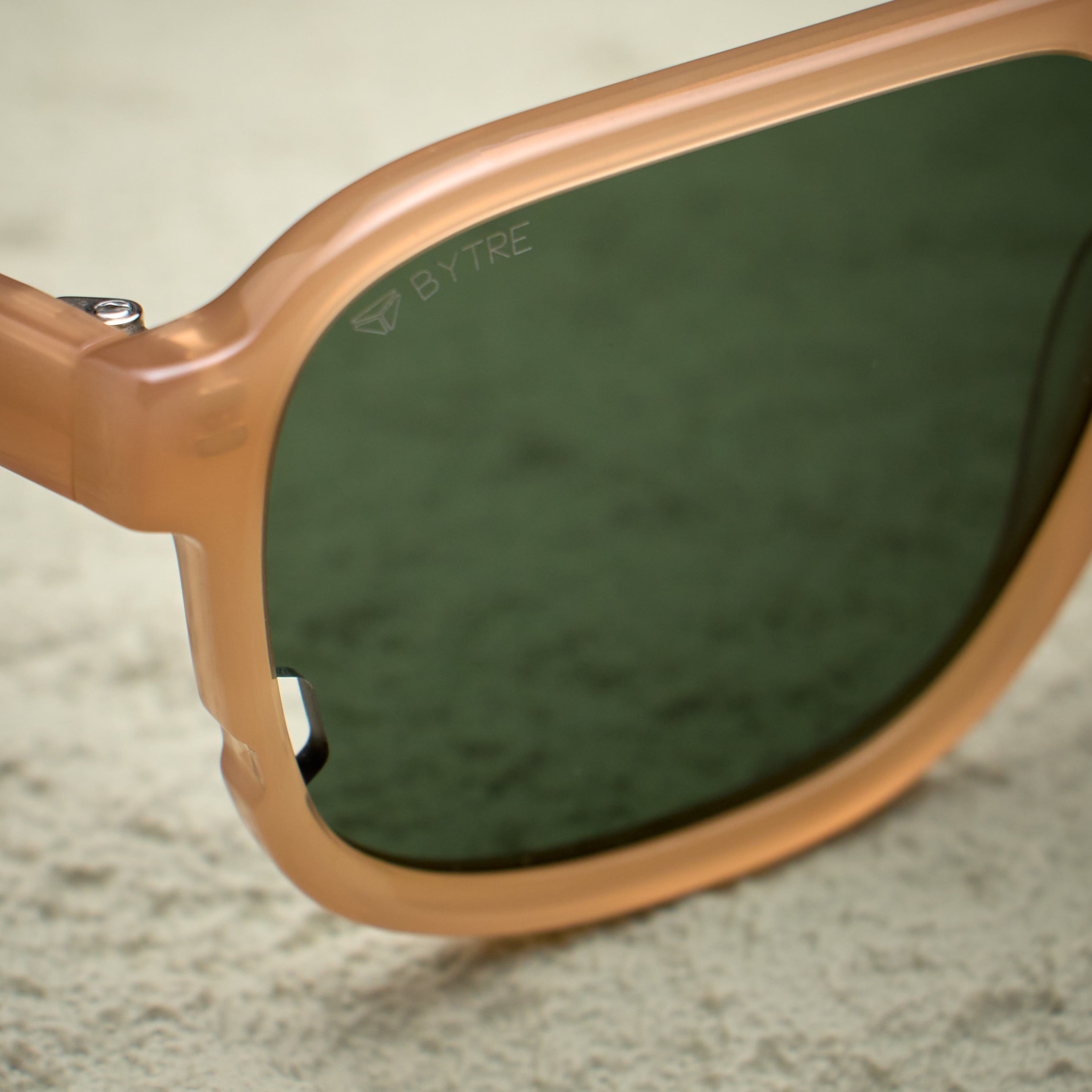 HUGO BEIGE GREEN